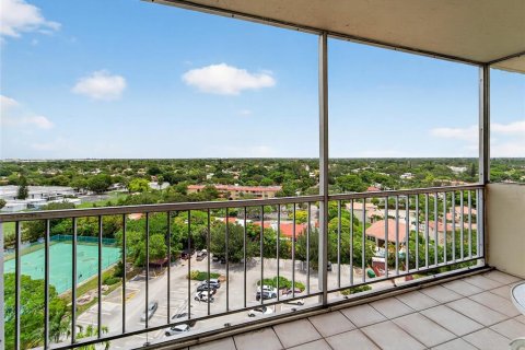 Condo in Coral Springs, Florida, 2 bedrooms  № 1828482 - photo 3