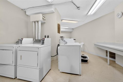 Condo in Coral Springs, Florida, 2 bedrooms  № 1828482 - photo 25