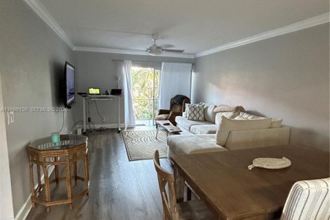 Купить кондоминиум в Норт-Палм-Бич, Флорида 2 спальни, 78.22м2, № 2243976 - фото 4