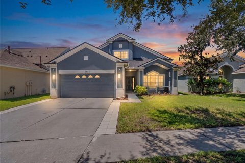Casa en Fish Hawk, Florida 4 dormitorios, 201.6 m2 № 2375855