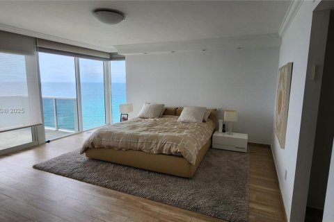 Снять в аренду кондоминиум в Санни-Айлс-Бич, Флорида 3 спальни, 247.58м2, № 1960178 - фото 8