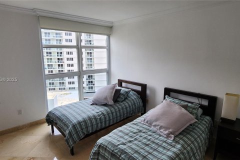 Снять в аренду кондоминиум в Санни-Айлс-Бич, Флорида 3 спальни, 247.58м2, № 1960178 - фото 12