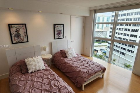 Снять в аренду кондоминиум в Санни-Айлс-Бич, Флорида 3 спальни, 247.58м2, № 1960178 - фото 11