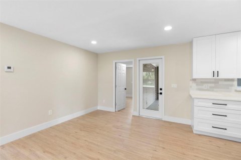 House in Apopka, Florida 4 bedrooms, 139.26 sq.m. № 1827990 - photo 28