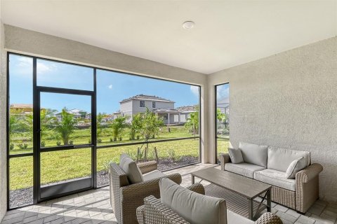 Снять в аренду виллу или дом в Брейдентон, Флорида 3 спальни, 227.05м2, № 1409726 - фото 13