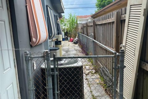 Купить виллу или дом в Помпано-Бич, Флорида 4 спальни, 138.05м2, № 1898364 - фото 19