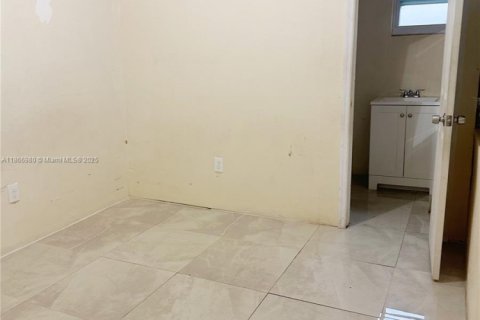 Купить виллу или дом в Помпано-Бич, Флорида 4 спальни, 138.05м2, № 1898364 - фото 17