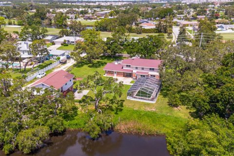 Villa ou maison à vendre à Seminole, Floride: 4 chambres, 250.93 m2 № 1816012 - photo 5