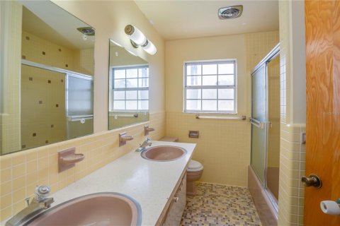 Villa ou maison à vendre à Seminole, Floride: 4 chambres, 250.93 m2 № 1816012 - photo 22