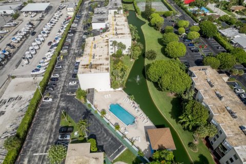 Купить кондоминиум в Лантана, Флорида 2 спальни, 95.22м2, № 686430 - фото 1
