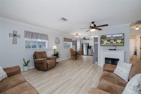 House in New Port Richey, Florida 2 bedrooms, 95.13 sq.m. № 2141963 - photo 8
