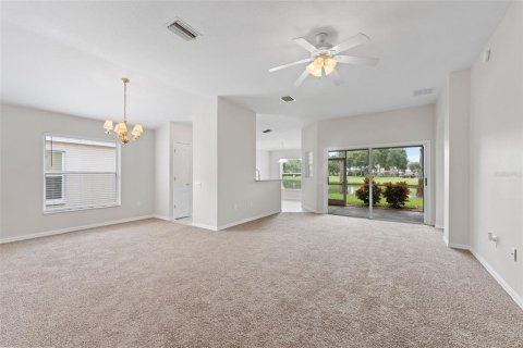 House in Wesley Chapel, Florida 3 bedrooms, 140.56 sq.m. № 1886943 - photo 5