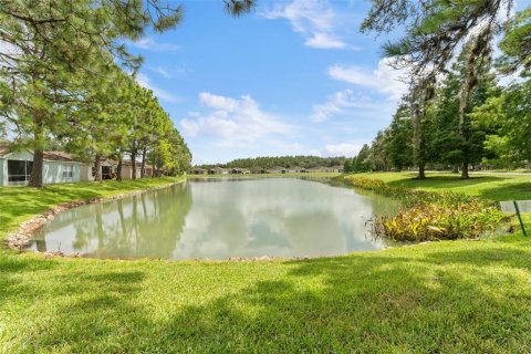 House in Wesley Chapel, Florida 3 bedrooms, 140.56 sq.m. № 1886943 - photo 29