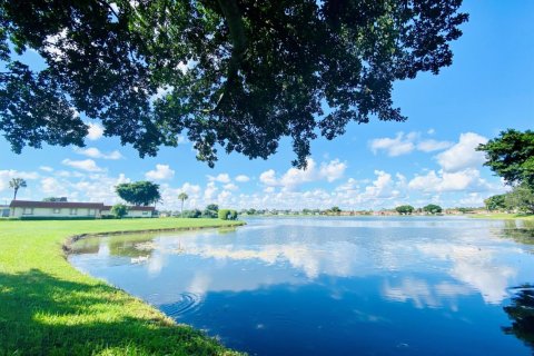 Condominio en venta en Delray Beach, Florida, 2 dormitorios, 81.75 m2 № 1097853 - foto 1