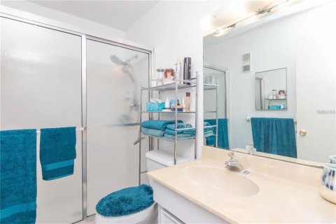 Condo in Saint Petersburg, Florida, 2 bedrooms  № 1849457 - photo 24
