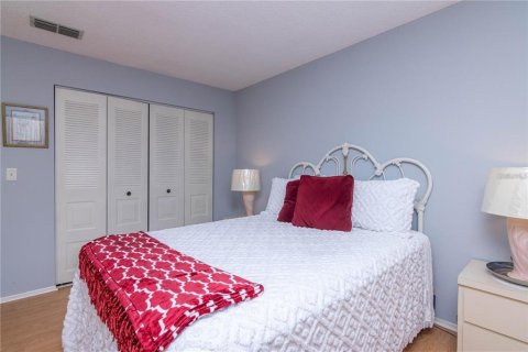 Condo in Saint Petersburg, Florida, 2 bedrooms  № 1849457 - photo 27
