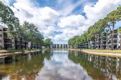 Condo in Saint Petersburg, Florida, 2 bedrooms  № 1849457 - photo 29