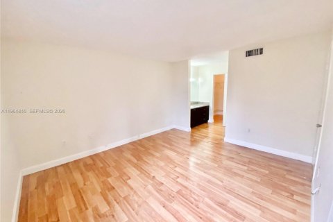 Купить кондоминиум в Майами, Флорида 2 спальни, 82.78м2, № 2027135 - фото 13