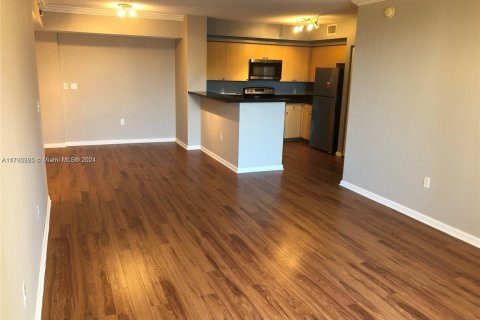 Купить кондоминиум в Холливуд, Флорида 2 спальни, 104.14м2, № 1958339 - фото 9