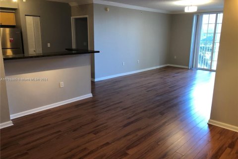 Купить кондоминиум в Холливуд, Флорида 2 спальни, 104.14м2, № 1958339 - фото 8