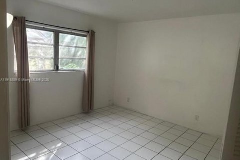 Copropriété à vendre à Hollywood, Floride: 1 chambre, 53.51 m2 № 1971708 - photo 2