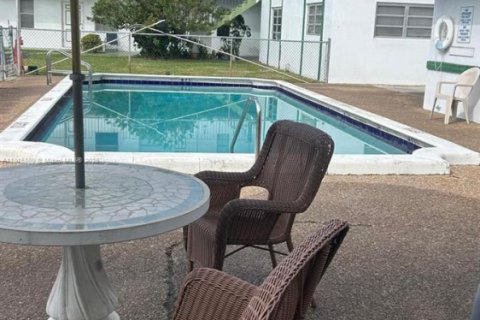 Copropriété à vendre à Hollywood, Floride: 1 chambre, 53.51 m2 № 1971708 - photo 12