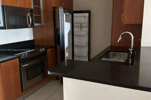 Condominio en alquiler en Aventura, Florida, 2 dormitorios, 99.68 m2 № 2082278 - foto 4