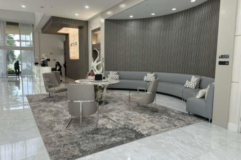 Condominio en alquiler en Aventura, Florida, 2 dormitorios, 99.68 m2 № 2082278 - foto 15