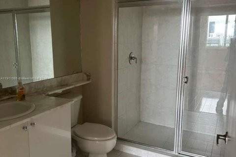 Condominio en alquiler en Aventura, Florida, 2 dormitorios, 99.68 m2 № 2082278 - foto 8