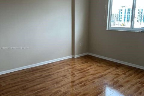 Condominio en alquiler en Aventura, Florida, 2 dormitorios, 99.68 m2 № 2082278 - foto 7