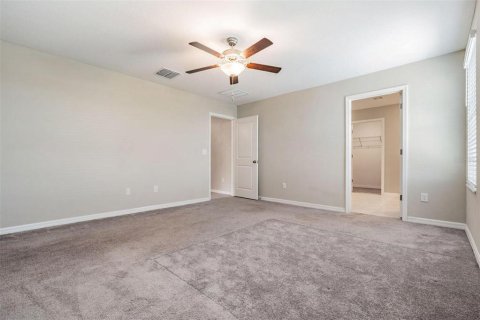 House in Lutz, Florida 5 bedrooms, 205.96 sq.m. № 1853510 - photo 21