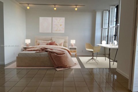 Condo in Hallandale Beach, Florida, 2 bedrooms  № 1970242 - photo 5