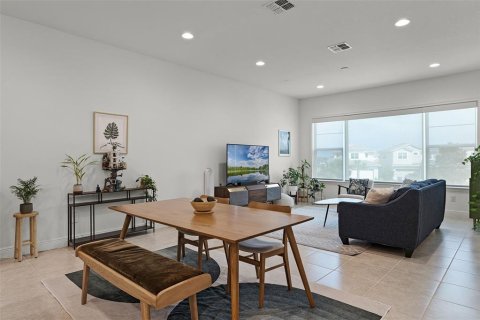 Adosado en venta en Orlando, Florida, 2 dormitorios, 158.68 m2 № 1782340 - foto 17