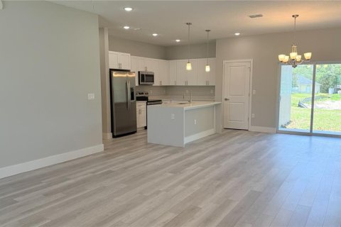 House in Ocala, Florida 4 bedrooms, 155.98 sq.m. № 1803489 - photo 4
