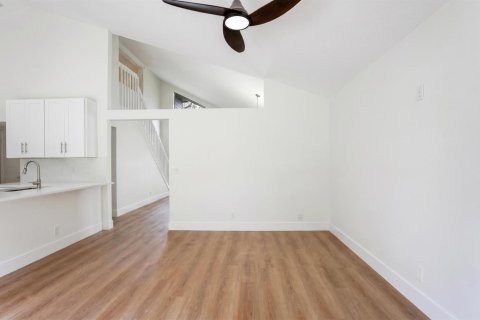 House in Boca Raton, Florida 4 bedrooms, 185.9 sq.m. № 2392678 - photo 13