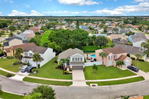 House in Boca Raton, Florida 4 bedrooms, 185.9 sq.m. № 2392678 - photo 2