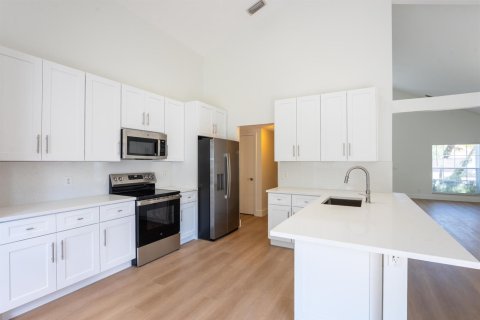 House in Boca Raton, Florida 4 bedrooms, 185.9 sq.m. № 2392678 - photo 9