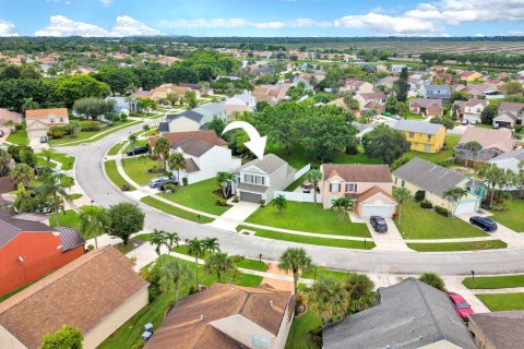 House in Boca Raton, Florida 4 bedrooms, 185.9 sq.m. № 2392678 - photo 4