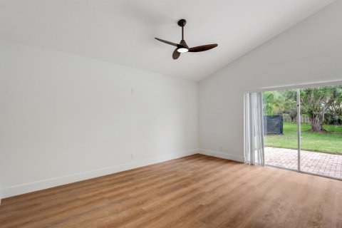 House in Boca Raton, Florida 4 bedrooms, 185.9 sq.m. № 2392678 - photo 15