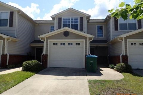 Adosado en alquiler en Crestview, Florida, 2 dormitorios, 117.43 m2 № 562566 - foto 1