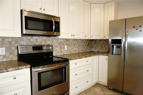 Condominio en venta en Holiday, Florida, 2 dormitorios, 76.64 m2 № 2094620 - foto 8
