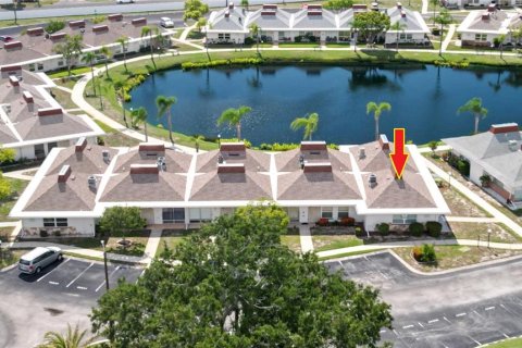 Condominio en venta en Holiday, Florida, 2 dormitorios, 76.64 m2 № 2094620 - foto 2