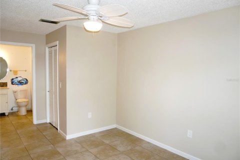 Condominio en venta en Holiday, Florida, 2 dormitorios, 76.64 m2 № 2094620 - foto 13