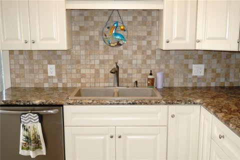Condominio en venta en Holiday, Florida, 2 dormitorios, 76.64 m2 № 2094620 - foto 10