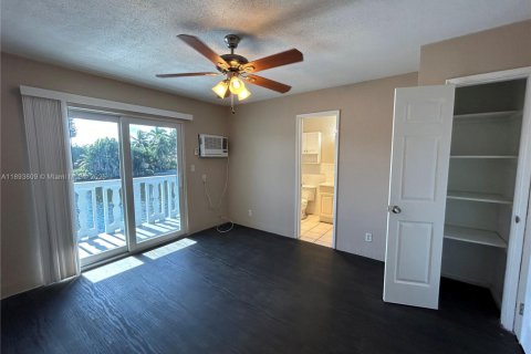 Apartamento en alquiler en Wilton Manors, Florida, 1 dormitorio, 52.03 m2 № 2013353 - foto 10