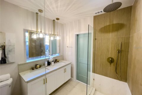 Villa ou maison à vendre à Tampa, Floride: 4 chambres, 137.68 m2 № 2196552 - photo 25