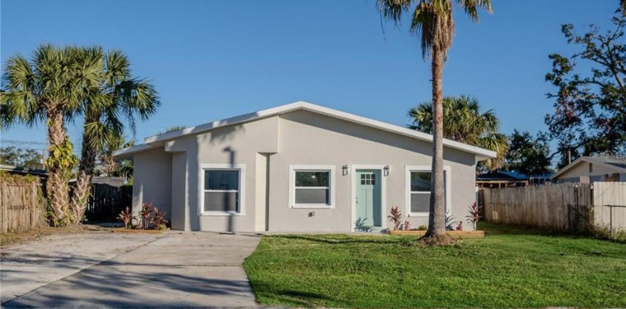 Villa ou maison à Tampa, Floride 4 chambres, 137.68 m2 № 2196552