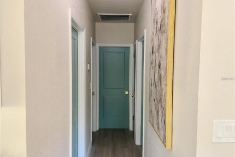 Villa ou maison à vendre à Tampa, Floride: 4 chambres, 137.68 m2 № 2196552 - photo 15
