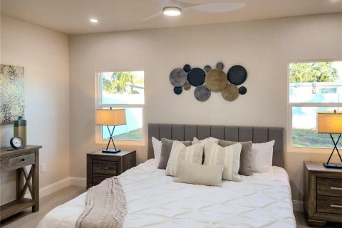 Villa ou maison à vendre à Tampa, Floride: 4 chambres, 137.68 m2 № 2196552 - photo 19