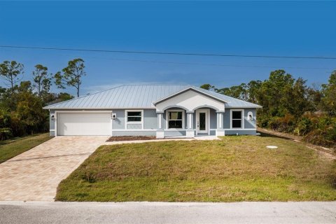 Casa en venta en Port Charlotte, Florida, 3 dormitorios, 151.34 m2 № 1295916 - foto 1